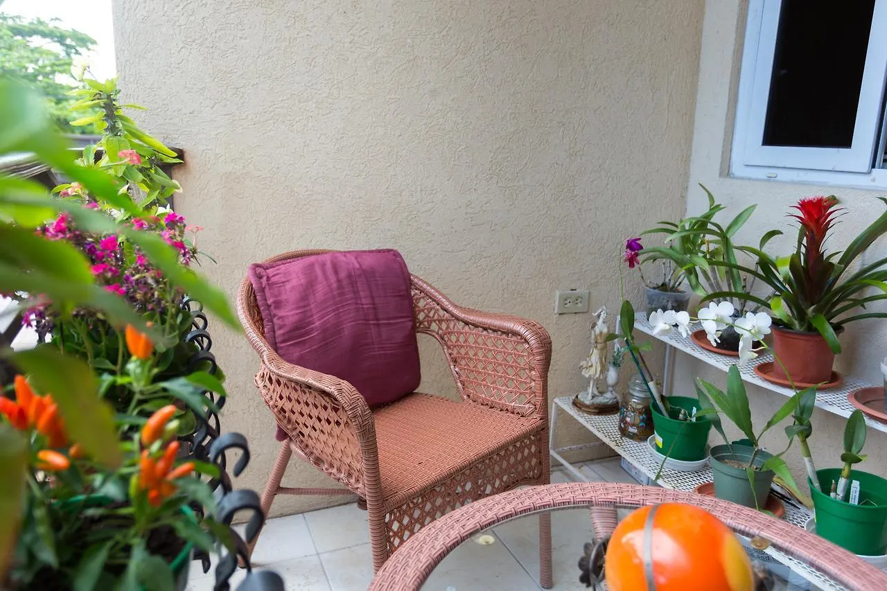 New Kingston Guest Apartment At Inglaterra I 0*,  Jamaica