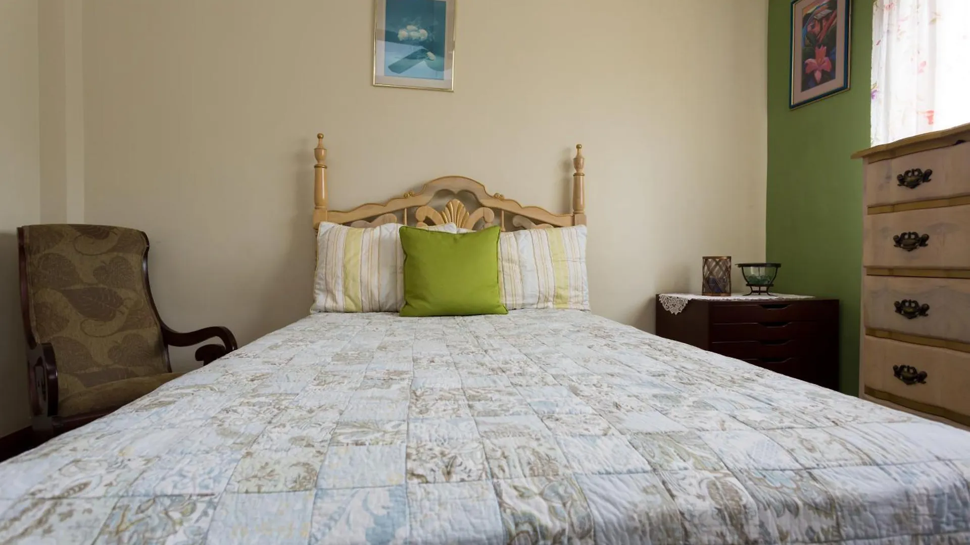 New Kingston Guest Apartment At Inglaterra I