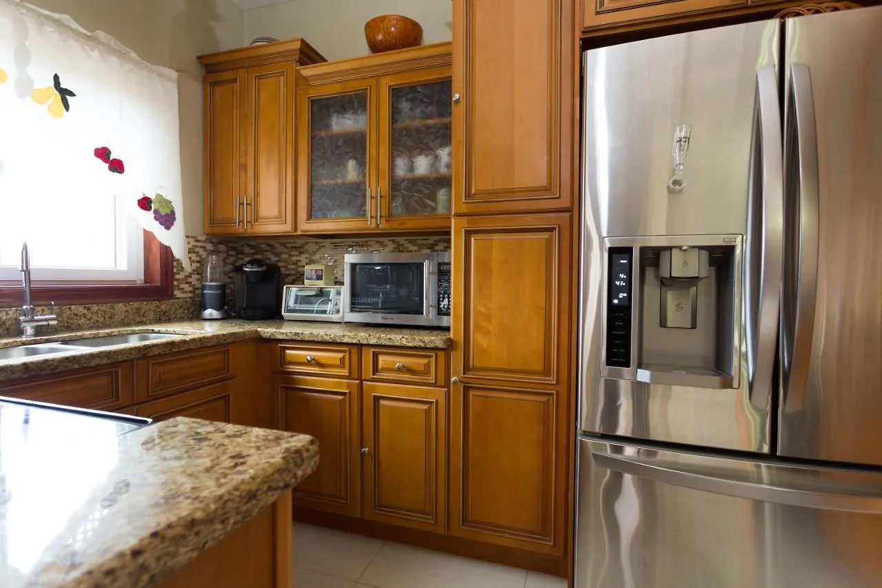 New Kingston Guest Apartment At Inglaterra I