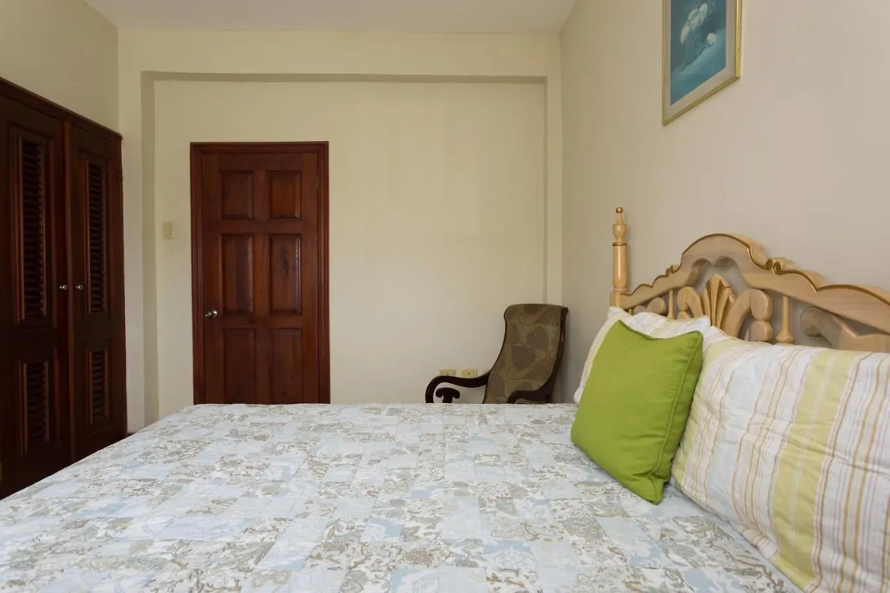 New Kingston Guest Apartment At Inglaterra I