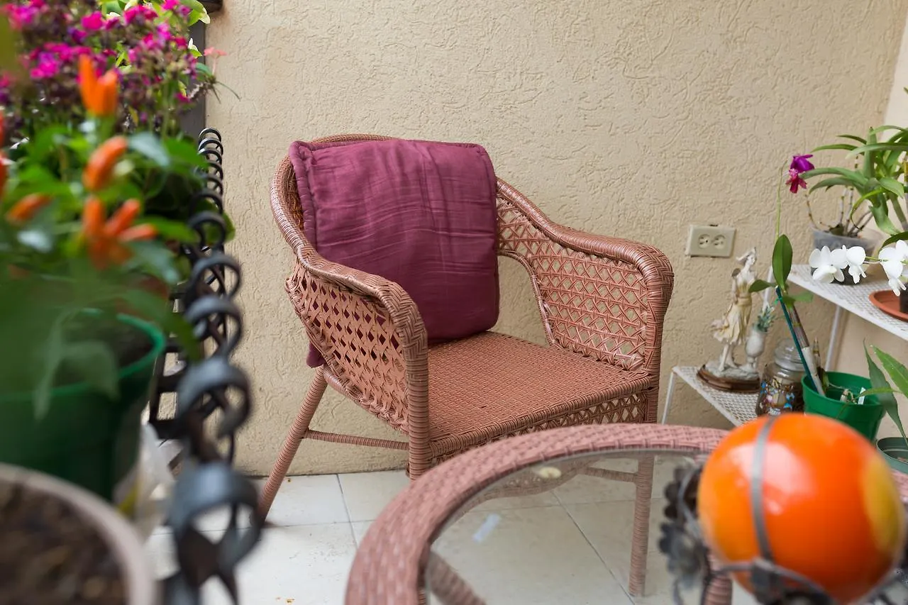 New Kingston Guest Apartment At Inglaterra I 0*,